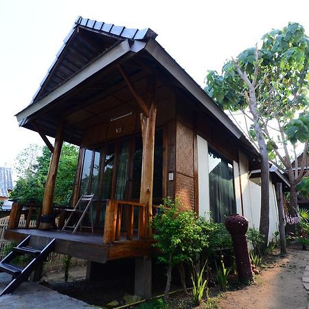Pai Wood Life Resort Екстериор снимка